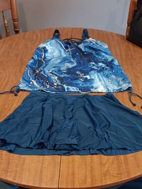 Source Unknown Blue Marble Tankini with Navy Swim Skirt